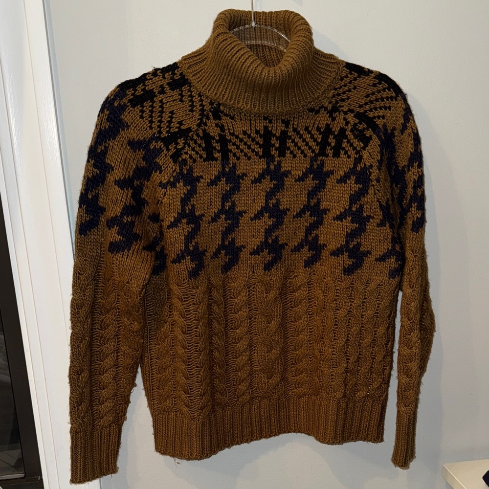 John + Jenn Men's Brown and Black Turtleneck Sweater